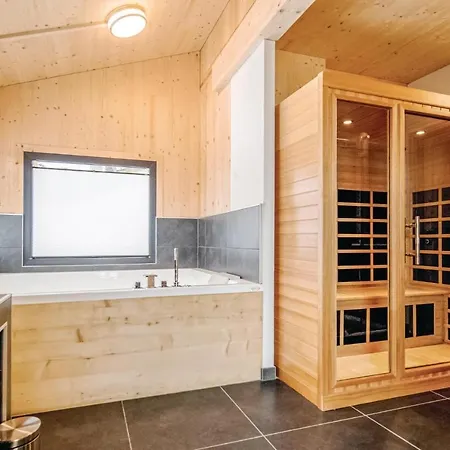Four Bedroom Holiday In Pichl Schladming